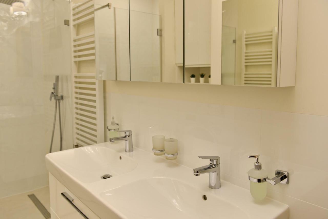 La Gioia Elegant Spacious Apartment Cracovia Exterior foto
